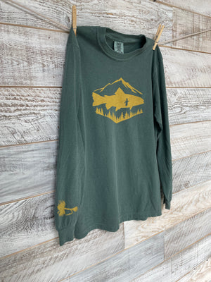 Fly Fishing Mountains 🎣 - Long Sleeve Shirt